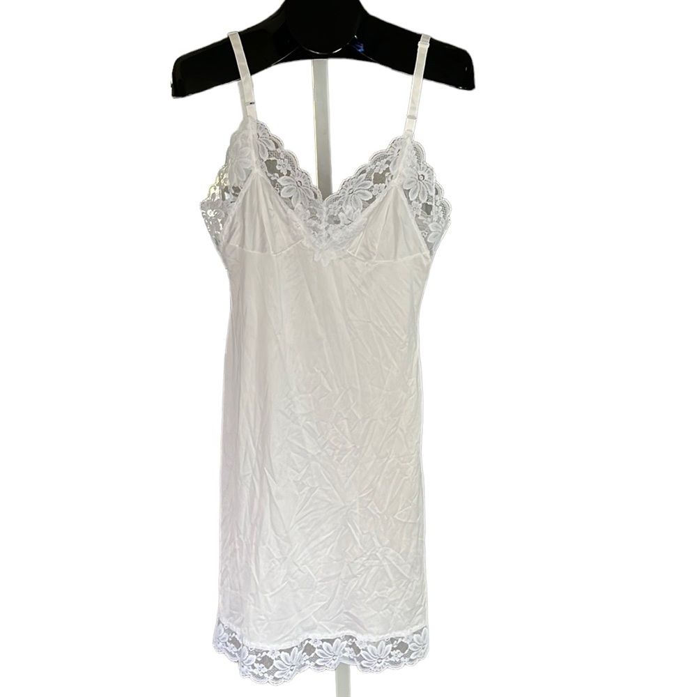 Lorraine vintage full slip size 34